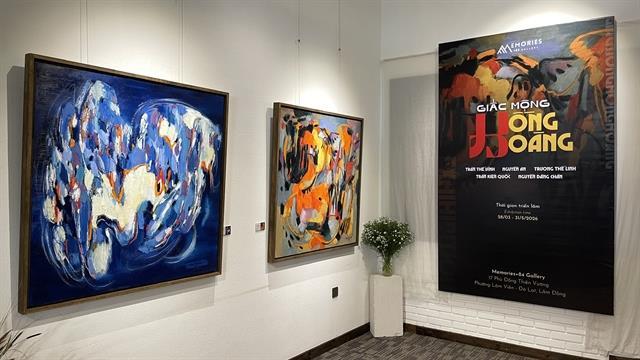 Painters bring Đà Lạt memories to canvas