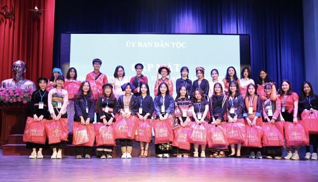 First Ơ Đu woman runs for National Assembly deputy, prioritising education development