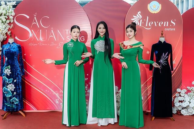 Designer honours ‘steel roses with new Áo Dài collection