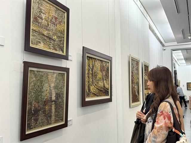 Artist turns over a new leaf in art milestone