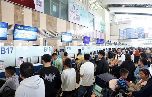 Airfares rise, travellers urged to book early for April 30–May 1 holiday