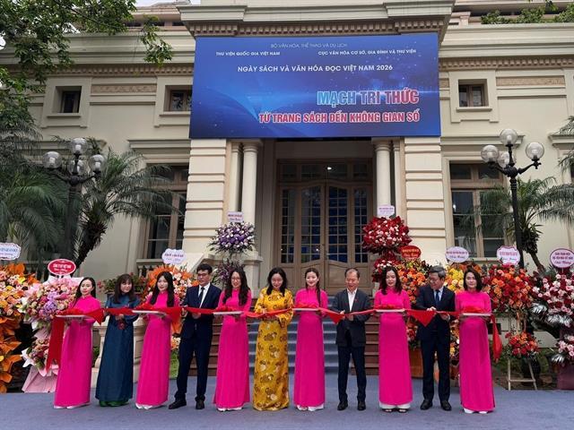 Books turn over a new leaf in Hà Nộis digital age