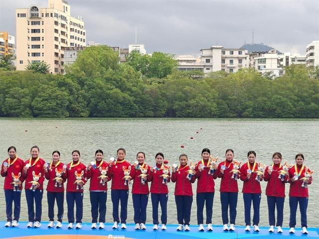 Hằng wins first ABG gold for Việt Nam