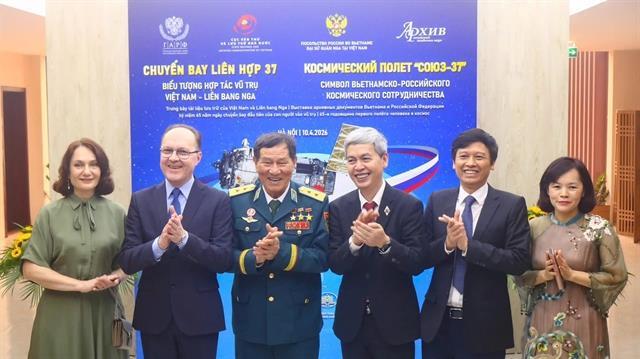 Exhibition marks Việt Nam-Russia space cooperation 