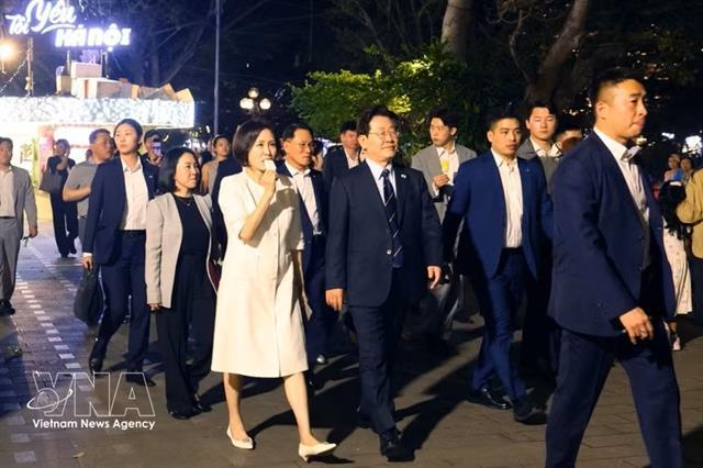 Vietnamese cuisine gains global spotlight through leaders street food moments