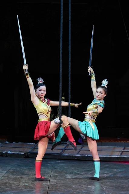 Circus artiste shines on global stage