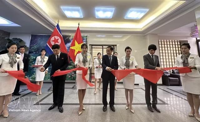 Photo exhibition highlights Việt Nam–North Korea relations

