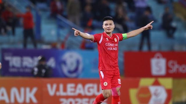With record-breaking 16th trophy, Nguyễn Quang Hải becomes Việt Nams most successful footballer