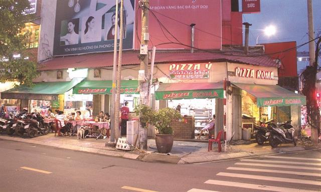 A slice of Sài Gòn history at Pizza Roma