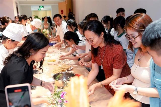 Chinese cuisine helps build bridges between Việt Nam, China