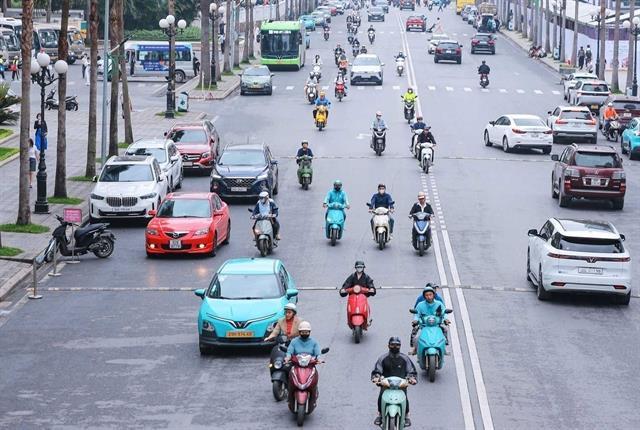 Hà Nộis LEZ plan needs comprehensive preparation, expert warns