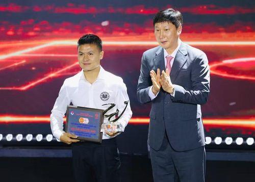 Midfielder Nguyễn Quang Hải named Best Player of V.League 1 