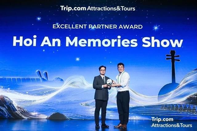 Hội An show wins worlds online travel platforms award