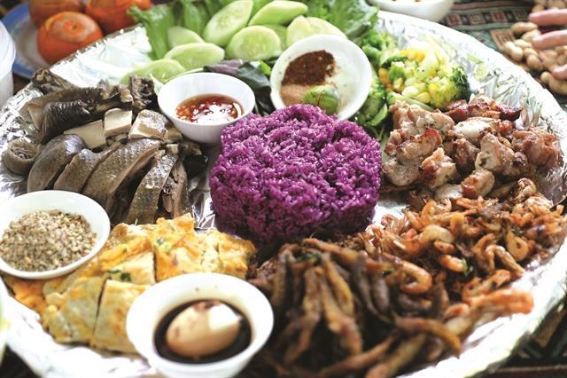 The best Northeast food and Tày singing