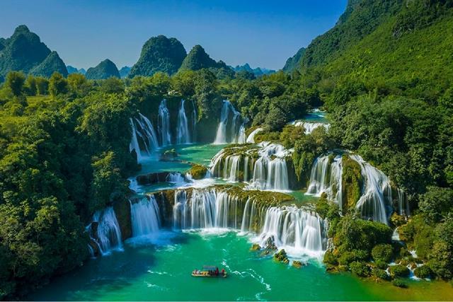 Efforts made to preserve, promote values of Non Nước Cao Bằng Global Geopark

