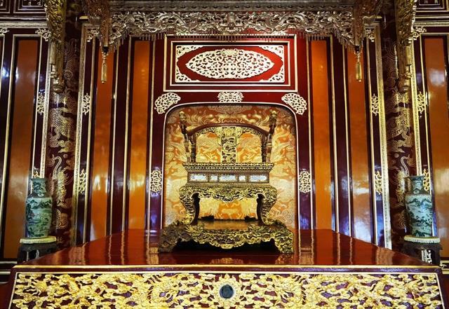 Nguyễn Dynasty Throne returns to Huế after careful restoration