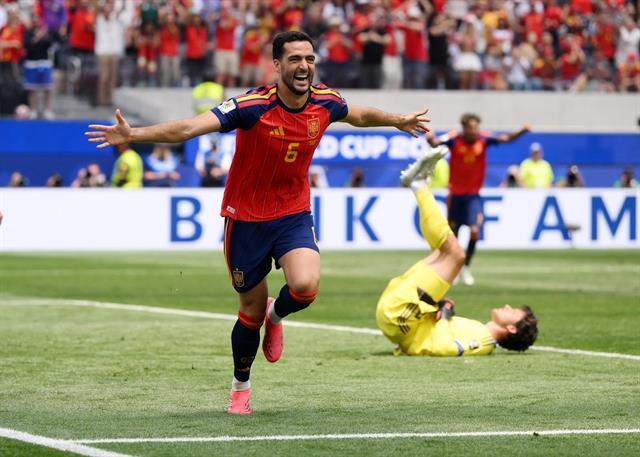 Mikel Merinos goal lifts Spain past Belgium in World Cup quarters