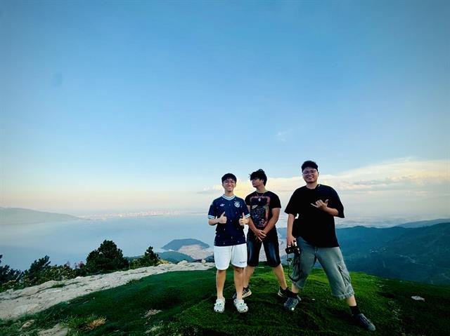 Road trips become popular among Vietnamese travellers

