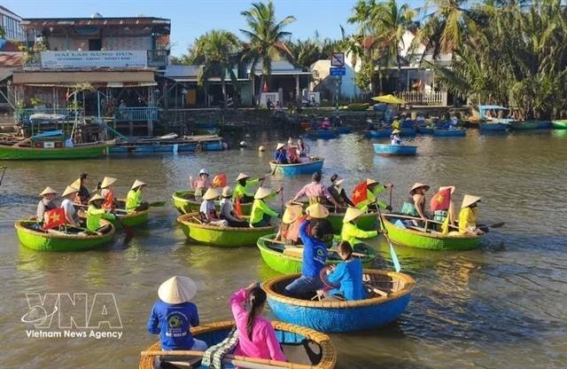 Rural tourism draws strength from indigenous culture

