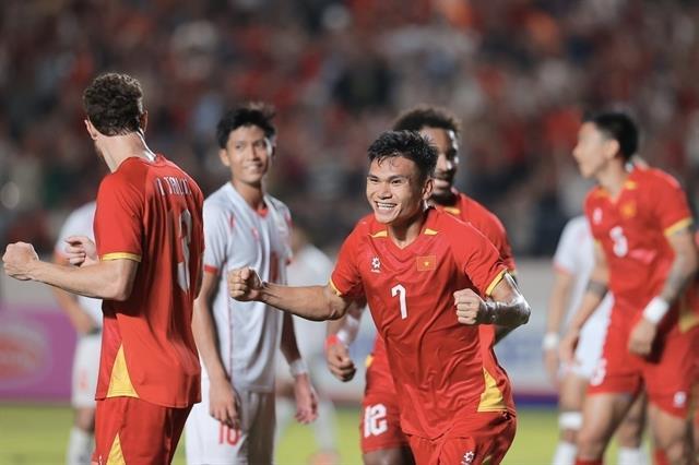 Việt Nam wins 4-0 in pre-ASEAN Championship friendly