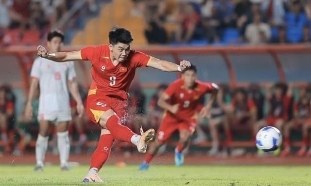 Convincing win gives Việt Nam boost ahead of ASEAN Cup