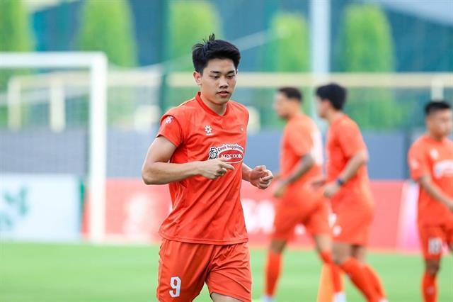 Hà Nội Police strengthen squad and staff ahead of demanding season