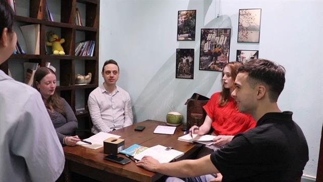 Free Vietnamese language classes in Hà Nội bring cultures together