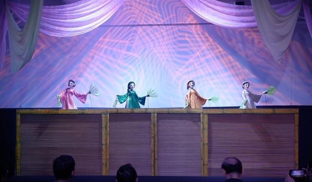 New show blends traditional heritage with contemporary creativity