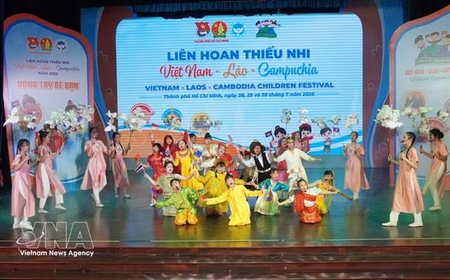 Vietnamese, Lao, Cambodian children strengthen friendship at cultural festival
