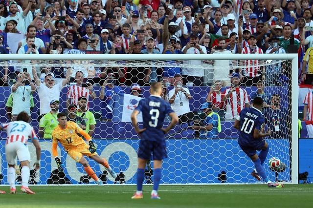 World Cup round up July 5: France, Morocco secure first quarter-final slots