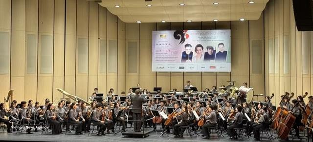 Asian Youth Orchestra performs classical masterpieces in Hà Nội 

