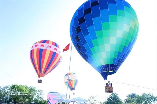 Balloon shows, cultural events to highlight 2026 International Folk Song and Dance Festival

