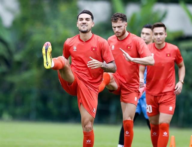 Kim targets win for Việt Nam, Hudson believes in Thailands improving squad