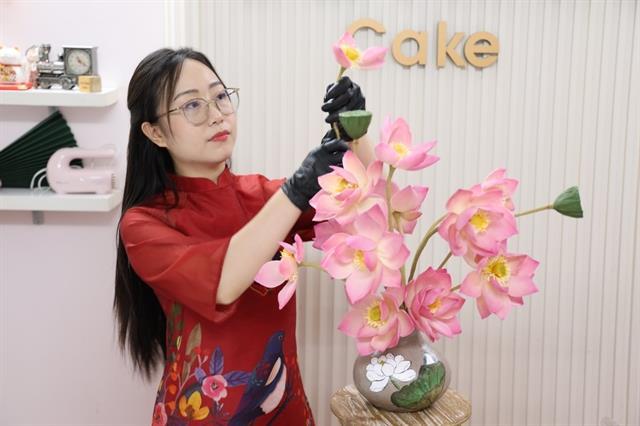 Delicate flowers from tò he doughs