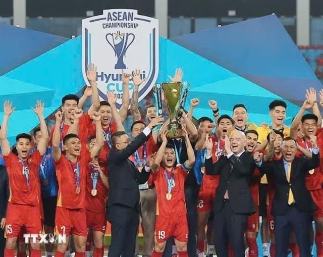 PM congratulates Việt Nams national football team on ASEAN Cup triumph

