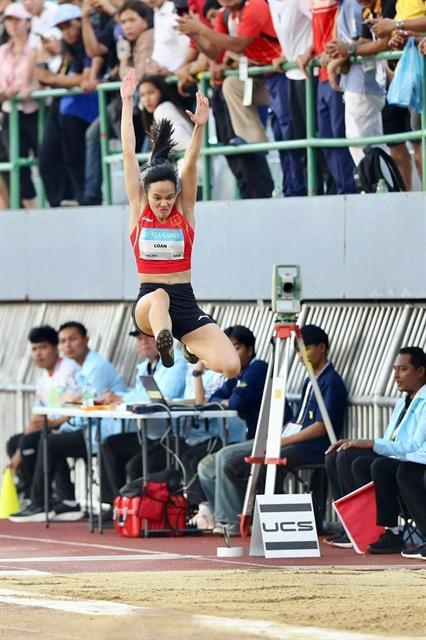 Loan leaps towards an ASIAD podium