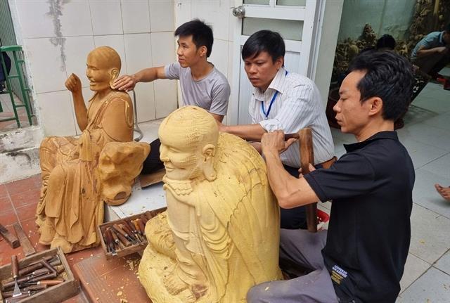 Sơn Đồng maps its craft village, gives products ‘passports