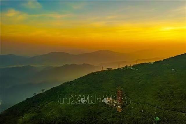 Quảng Ninh connects heritage sites to boost autumn-winter tourism