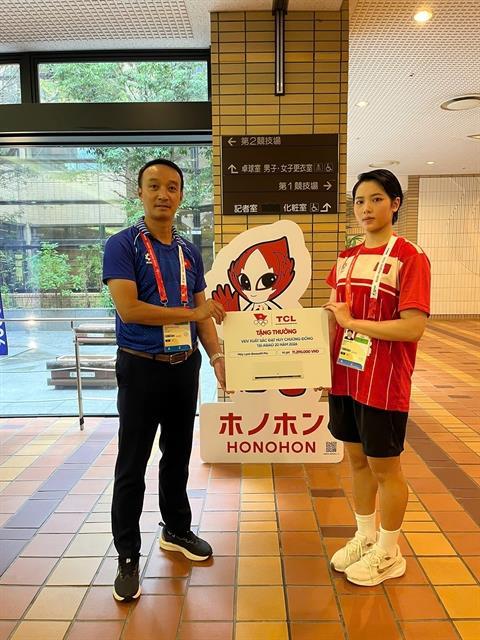 Việt Nam secure two bronzes Asian Games first day