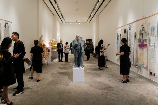 Contemporary artists explore presence and absence in group exhibition