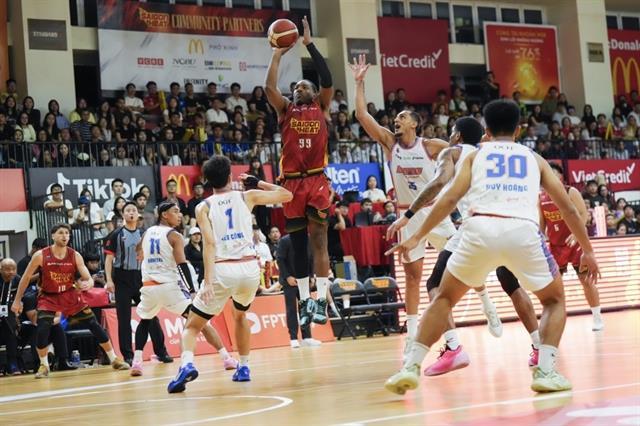 VBA Finals: Hanoi Buffaloes fight back to keep finals hopes alive