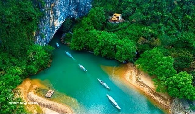 Phong Nha-Kẻ Bàng wins two World Travel Awards 2026 honours