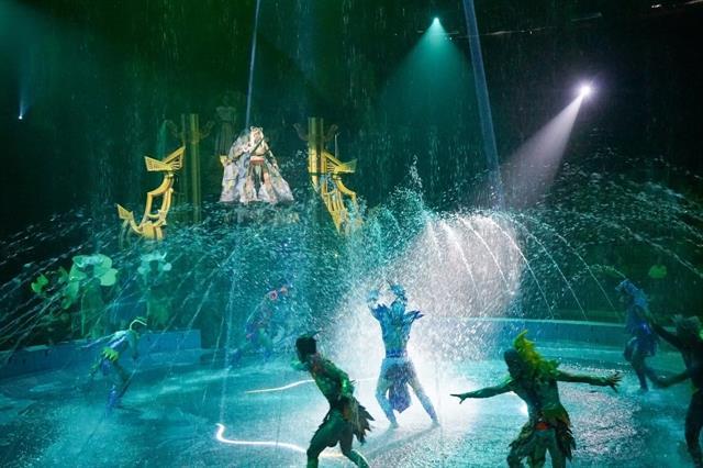 Circus arts and technology bring legend to life