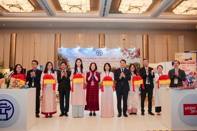Hà Nội tourism makes strong impression at 2026 China Culture  Tourism Industries Expo

